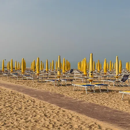 Baia Del Mar Boutique ليدو دي يسولو